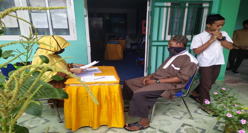 Penerimaan Raport Kelas VII-VIII Tahun Pelajaran 2019/2020